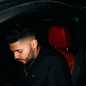 Meet your Posher, Gio